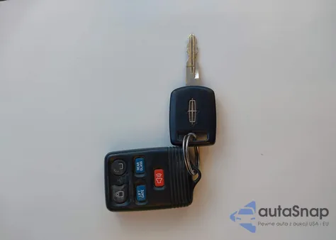 2005 Lincoln Navigator z USA, uszkodzony, nr VIN 5LMFU28505LJ11060